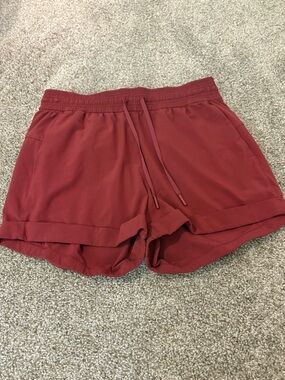 lululemon athletica Women's Drawstring Athletic Shorts in Brick Red